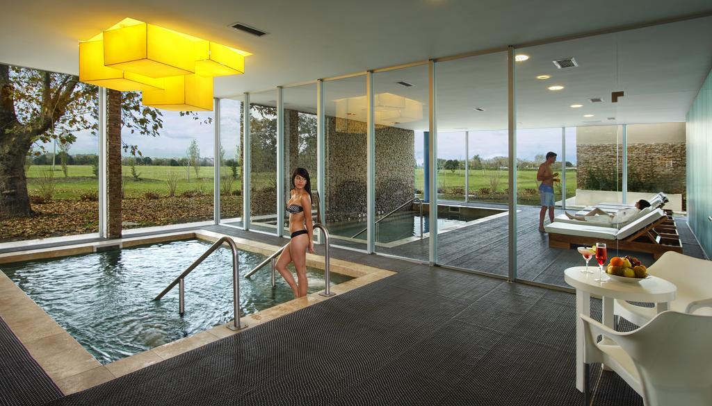 Howard Johnson Plaza Resort Luján Exteriér fotografie