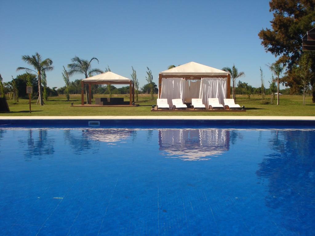 Howard Johnson Plaza Resort Luján Exteriér fotografie